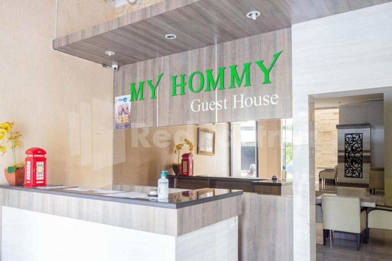 My Hommy Homestay Mitra Reddoorz Surabaia Exterior foto